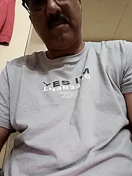 moonflower25 online show from November 25, 2025, 10:26 am