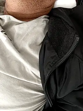 moonflower25 online show from January 9, 2026, 1:08 am