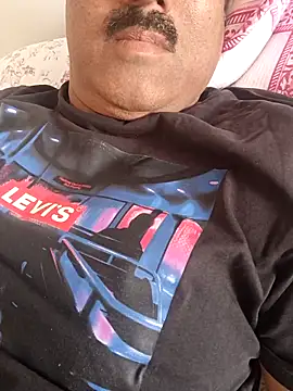 moonflower25 online show from February 20, 2026, 8:16 am