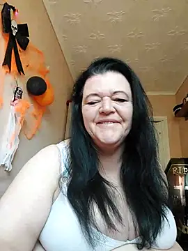 Snapshot of BlacReign chatting on October 31, 2025, 12:39 pm BlacReign online show from October 31, 2025, 12:39 pm