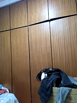 huanhuanaaaaa online show from November 29, 2025, 6:33 pm