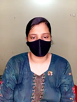 Rose-luckey online show from October 21, 2025, 5:13 pm