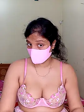 Snapshot of Rose-luckey chatting on December 19, 2025, 12:45 pm Rose-luckey online show from December 19, 2025, 12:45 pm