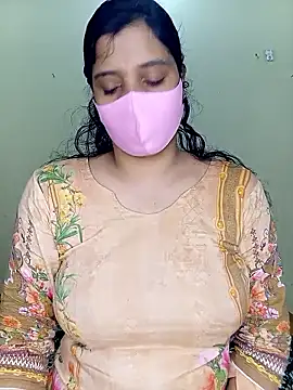 Snapshot of Rose-luckey chatting on January 8, 2026, 10:06 am Rose-luckey online show from January 8, 2026, 10:06 am