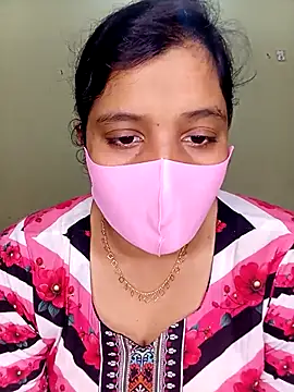 Snapshot of Rose-luckey chatting on January 10, 2026, 12:40 pm Rose-luckey online show from January 10, 2026, 12:40 pm