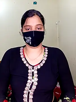 Snapshot of Rose-luckey chatting on January 13, 2026, 1:27 pm Rose-luckey online show from January 13, 2026, 1:27 pm