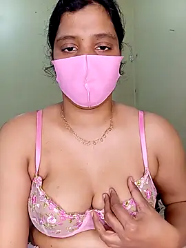 Snapshot of Rose-luckey chatting on January 19, 2026, 6:50 am Rose-luckey online show from January 19, 2026, 6:50 am