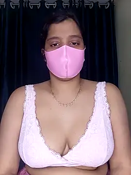 Snapshot of Rose-luckey chatting on February 14, 2026, 2:03 pm Rose-luckey online show from February 14, 2026, 2:03 pm