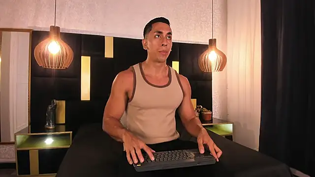 Lucio  Fox online show from March 3, 2026, 11:38 am