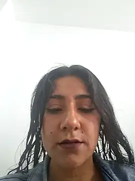 Snapshot of CAROLINE__07 chatting on November 18, 2025, 12:20 pm CAROLINE 07 online show from November 18, 2025, 12:20 pm