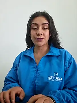 Snapshot of CAROLINE__07 chatting on November 22, 2025, 2:05 pm CAROLINE 07 online show from November 22, 2025, 2:05 pm