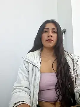 Snapshot of CAROLINE__07 chatting on December 1, 2025, 12:10 pm CAROLINE 07 online show from December 1, 2025, 12:10 pm