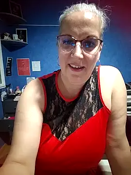 Snapshot of Feelineducentre chatting on October 8, 2025, 7:55 pm Feelineducentre online show from October 8, 2025, 7:55 pm