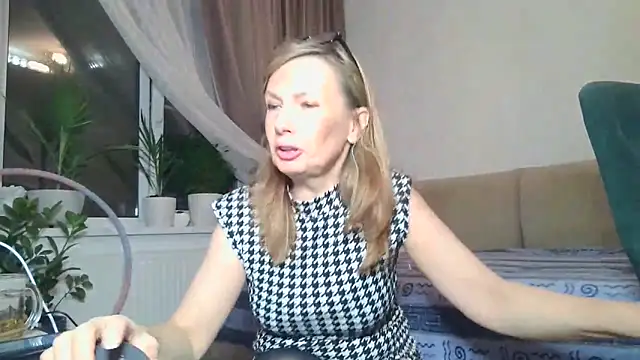 Sweetmurrr online show from February 8, 2026, 1:09 am