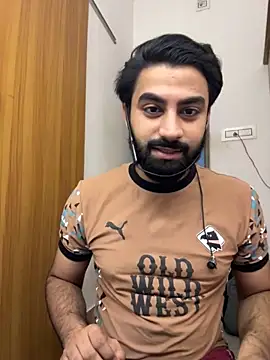 Snapshot of hottestboy03 chatting on October 13, 2025, 4:56 am hottestboy03 online show from October 13, 2025, 4:56 am