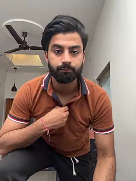 Snapshot of hottestboy03 chatting on November 7, 2025, 4:45 am hottestboy03 online show from November 7, 2025, 4:45 am