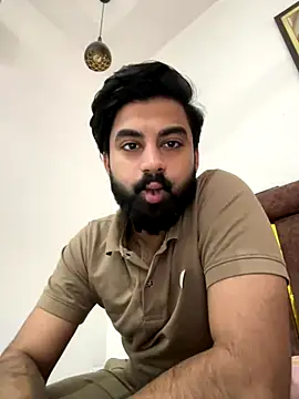 Snapshot of hottestboy03 chatting on November 18, 2025, 5:01 am hottestboy03 online show from November 18, 2025, 5:01 am