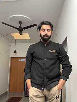 Snapshot of hottestboy03 chatting on November 26, 2025, 5:41 am hottestboy03 online show from November 26, 2025, 5:41 am