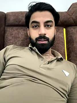 Snapshot of hottestboy03 chatting on November 29, 2025, 6:05 am hottestboy03 online show from November 29, 2025, 6:05 am