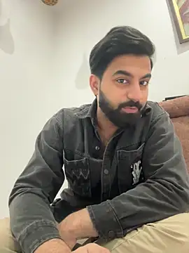 Snapshot of hottestboy03 chatting on December 18, 2025, 6:19 am hottestboy03 online show from December 18, 2025, 6:19 am