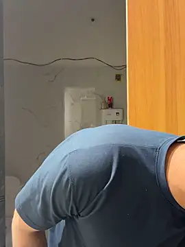 Snapshot of hottestboy03 chatting on February 14, 2026, 9:28 am hottestboy03 online show from February 14, 2026, 9:28 am