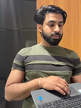 Snapshot of hottestboy03 chatting on February 24, 2026, 9:40 am hottestboy03 online show from February 24, 2026, 9:40 am