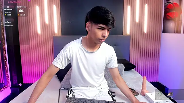 OnlyJos online show from November 7, 2025, 8:20 pm