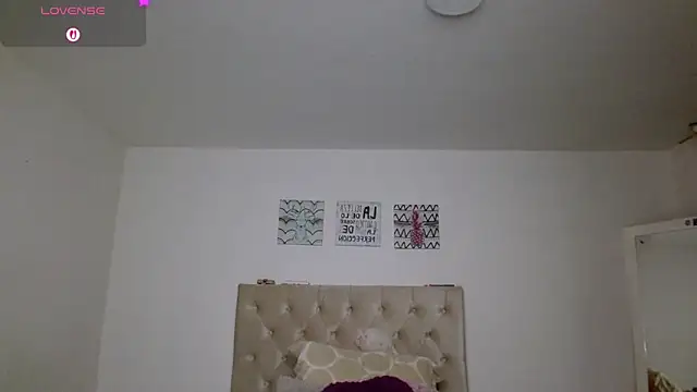 Ashley33  online show from November 22, 2025, 12:42 am