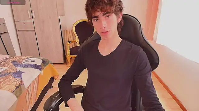 Snapshot of Nude_Boy18 chatting on September 12, 2025, 4:18 pm Nude Boy18 online show from September 12, 2025, 4:18 pm
