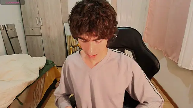 Snapshot of Nude_Boy18 chatting on September 13, 2025, 4:23 am Nude Boy18 online show from September 13, 2025, 4:23 am