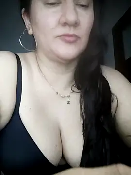 Snapshot of Aisha_manzur chatting on January 5, 2026, 6:00 pm Aisha manzur online show from January 5, 2026, 6:00 pm