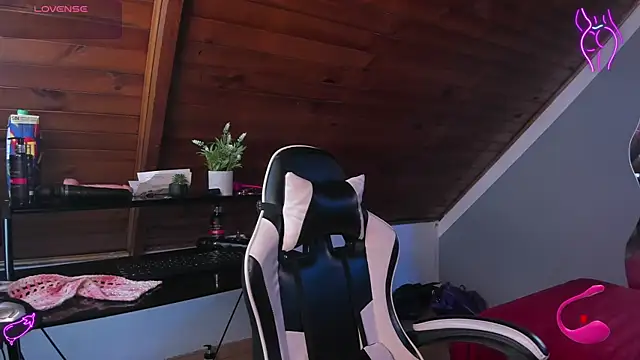 Snapshot of yumi_hanna chatting on December 17, 2025, 9:10 pm yumi hanna online show from December 17, 2025, 9:10 pm