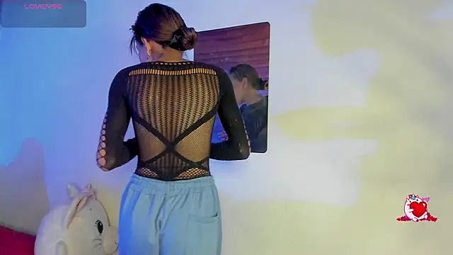 Snapshot of yumi_hanna chatting on January 9, 2026, 12:13 am yumi hanna online show from January 9, 2026, 12:13 am