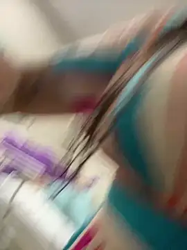 lucioliveira online show from October 12, 2025, 2:43 am