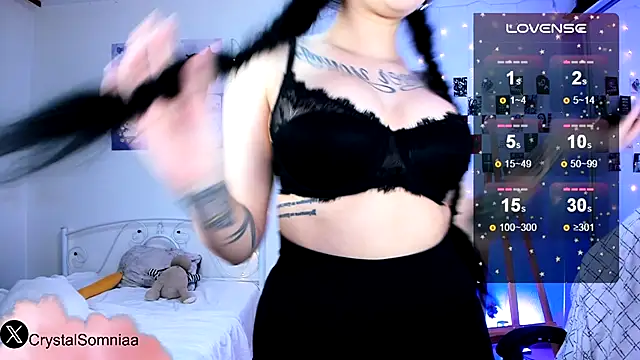 Snapshot of Crystal_somnia chatting on October 27, 2025, 6:01 pm Crystal somnia online show from October 27, 2025, 6:01 pm
