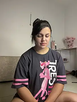 Snapshot of lunita_sweet5 chatting on February 21, 2026, 5:19 am lunita sweet5 online show from February 21, 2026, 5:19 am