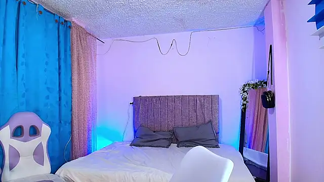 Snapshot of MiSofialeal chatting on February 6, 2026, 6:44 pm MiSofialeal online show from February 6, 2026, 6:44 pm