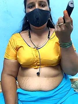 Snapshot of Tamil_Sweety chatting on September 21, 2025, 11:39 pm Tamil Sweety online show from September 21, 2025, 11:39 pm