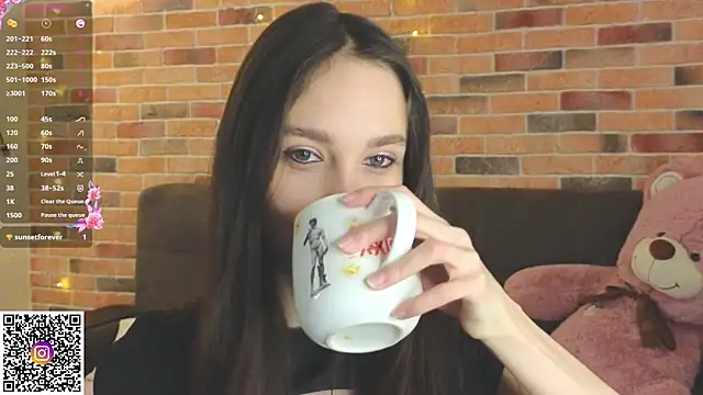 Snapshot of SoftieDream chatting on November 16, 2025, 6:19 am SoftieDream online show from November 16, 2025, 6:19 am