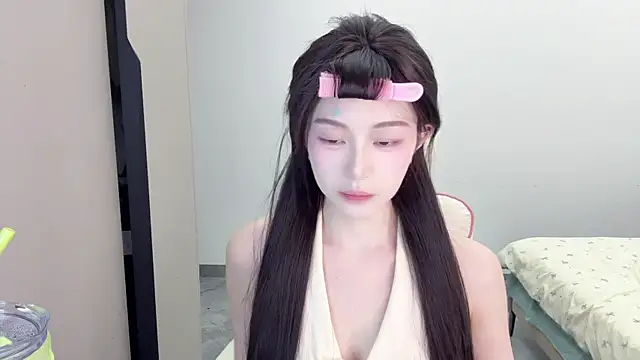 Snapshot of Cookie-oo chatting on September 27, 2025, 12:10 pm Cookie-oo online show from September 27, 2025, 12:10 pm