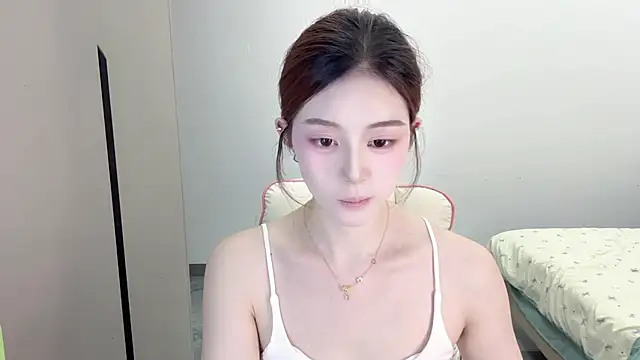 Snapshot of Cookie-oo chatting on October 1, 2025, 12:55 pm Cookie-oo online show from October 1, 2025, 12:55 pm