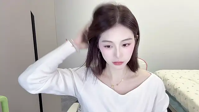 Snapshot of Cookie-oo chatting on October 10, 2025, 1:32 pm Cookie-oo online show from October 10, 2025, 1:32 pm