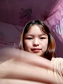 XoiXoi232 online show from September 8, 2025, 3:11 pm