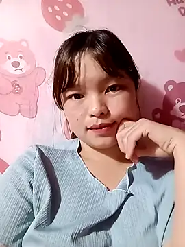 XoiXoi232 online show from October 16, 2025, 1:39 am