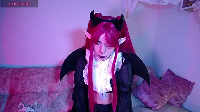 dark  nymph online show from October 31, 2025, 1:45 pm