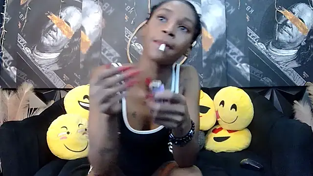 Lilmisbaddyxxx online show from February 19, 2026, 5:20 pm