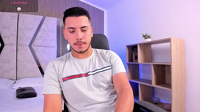 Axel grey  online show from January 10, 2026, 12:40 pm