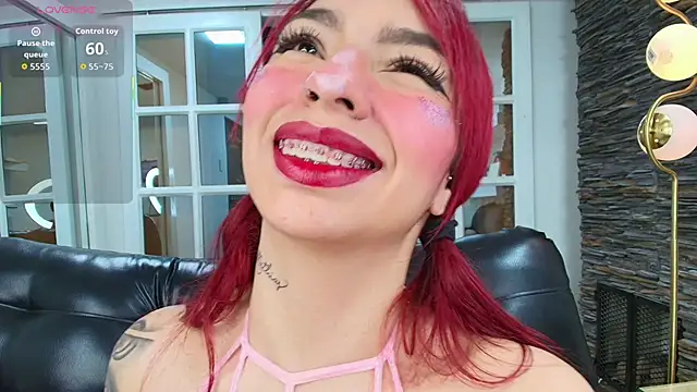 Snapshot of miss___abigail chatting on November 28, 2025, 11:02 am miss abigail online show from November 28, 2025, 11:02 am