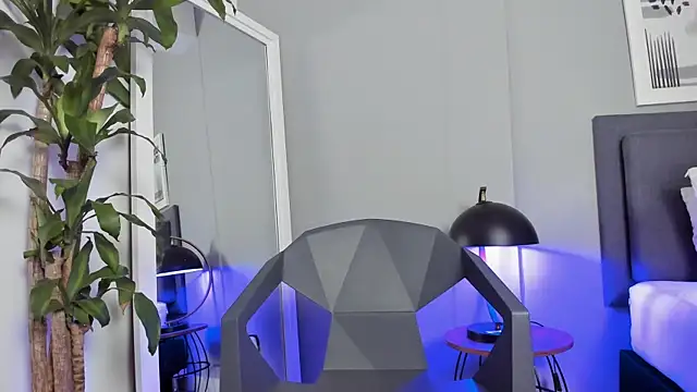 Snapshot of Tylerffoxx chatting on October 26, 2025, 8:37 pm Tylerffoxx online show from October 26, 2025, 8:37 pm