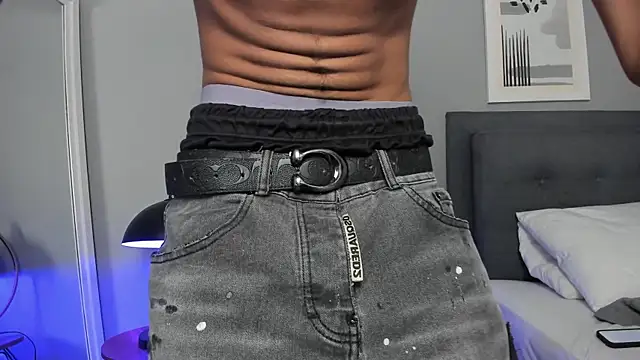 Snapshot of Tylerffoxx chatting on November 20, 2025, 8:08 pm Tylerffoxx online show from November 20, 2025, 8:08 pm